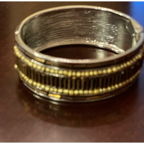 Cuff Bracelet - Picture 4 of 5